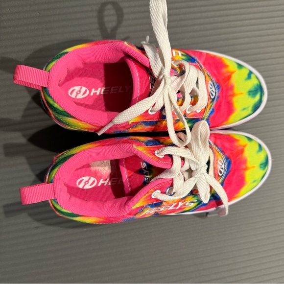 Heelys Tie-Dye Size 3 - Picture 8 of 8